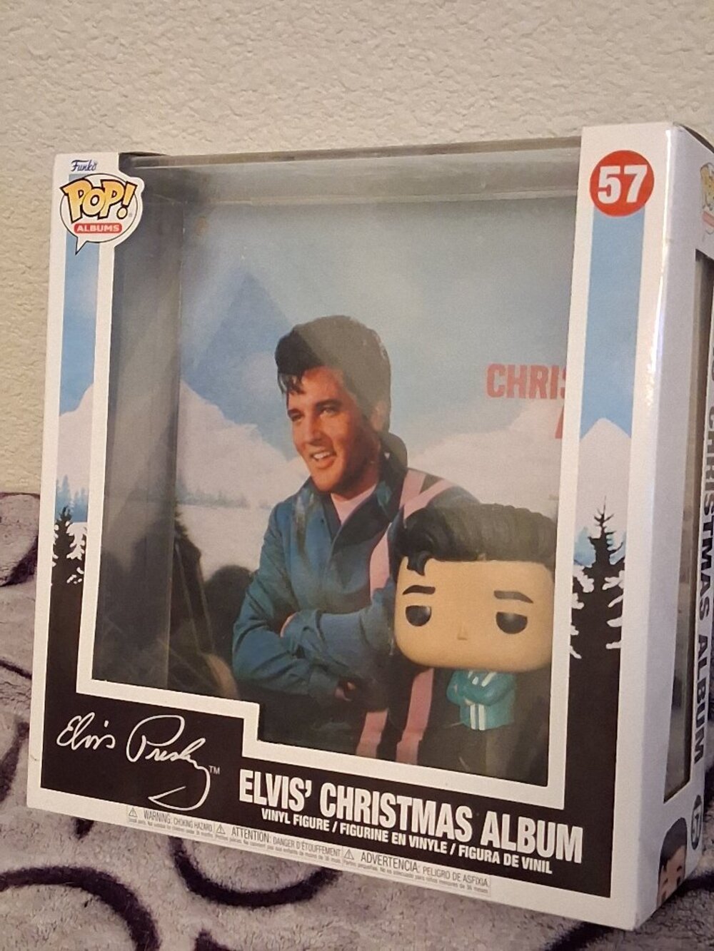 NIB Funko Pop Rocks Album: Elvis Presley Christmas Album Figure Collectible set